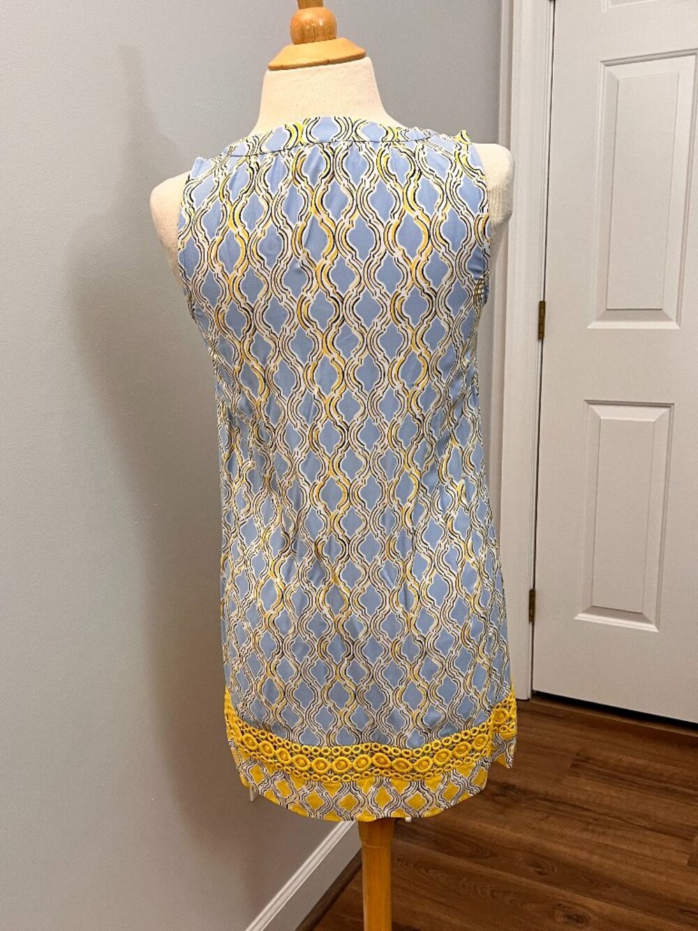 Crown & Ivy Lattice Blue and Yellow Summer Dress / Cover Up Sz SP - Picture 9 of 9